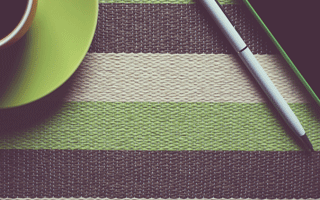 Coffee, pencil and phone. How to organise your time at work.